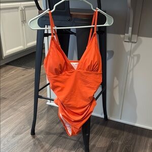 NWT Cupshe Vibrant Orange One-Piece Swimsuit - Size Medium